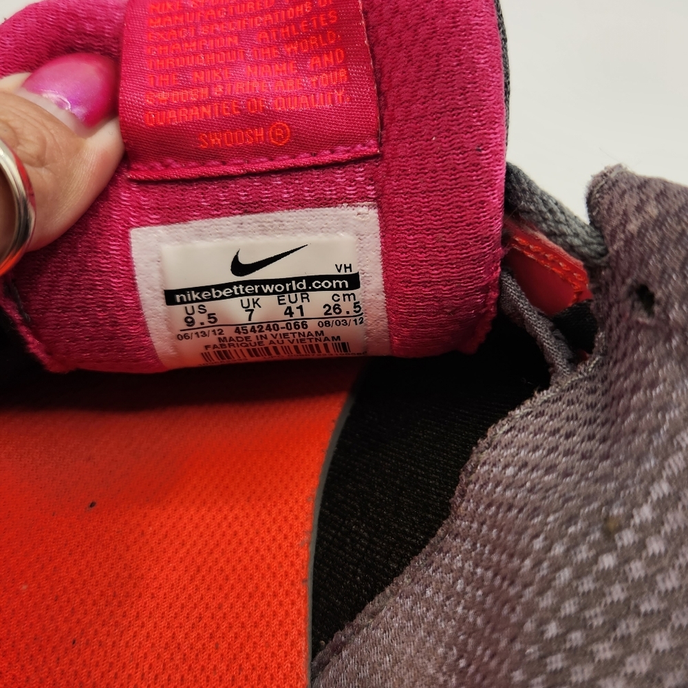 Women's Dark Gray, Pink, Orange Nike Dual Fusion Running Sneakers,  Size 9.5 - Picture 8 of 9